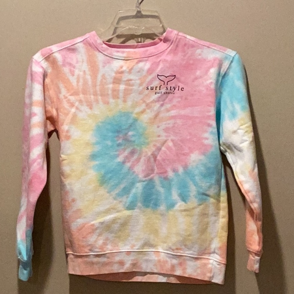 Trading Co. Beach Outfitters tie dye sweatshirt.Girls large 14-16